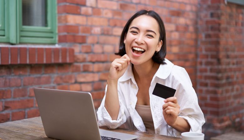 BNPL vs Credit Cards: What Malaysian Businesses Should Know in 2025